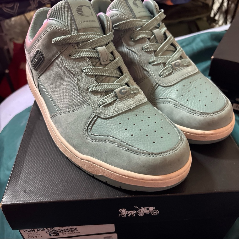 NIB Coach Aquamarine Leather , Signature Printed Sneakers,!size 9.5D - Picture 7 of 9